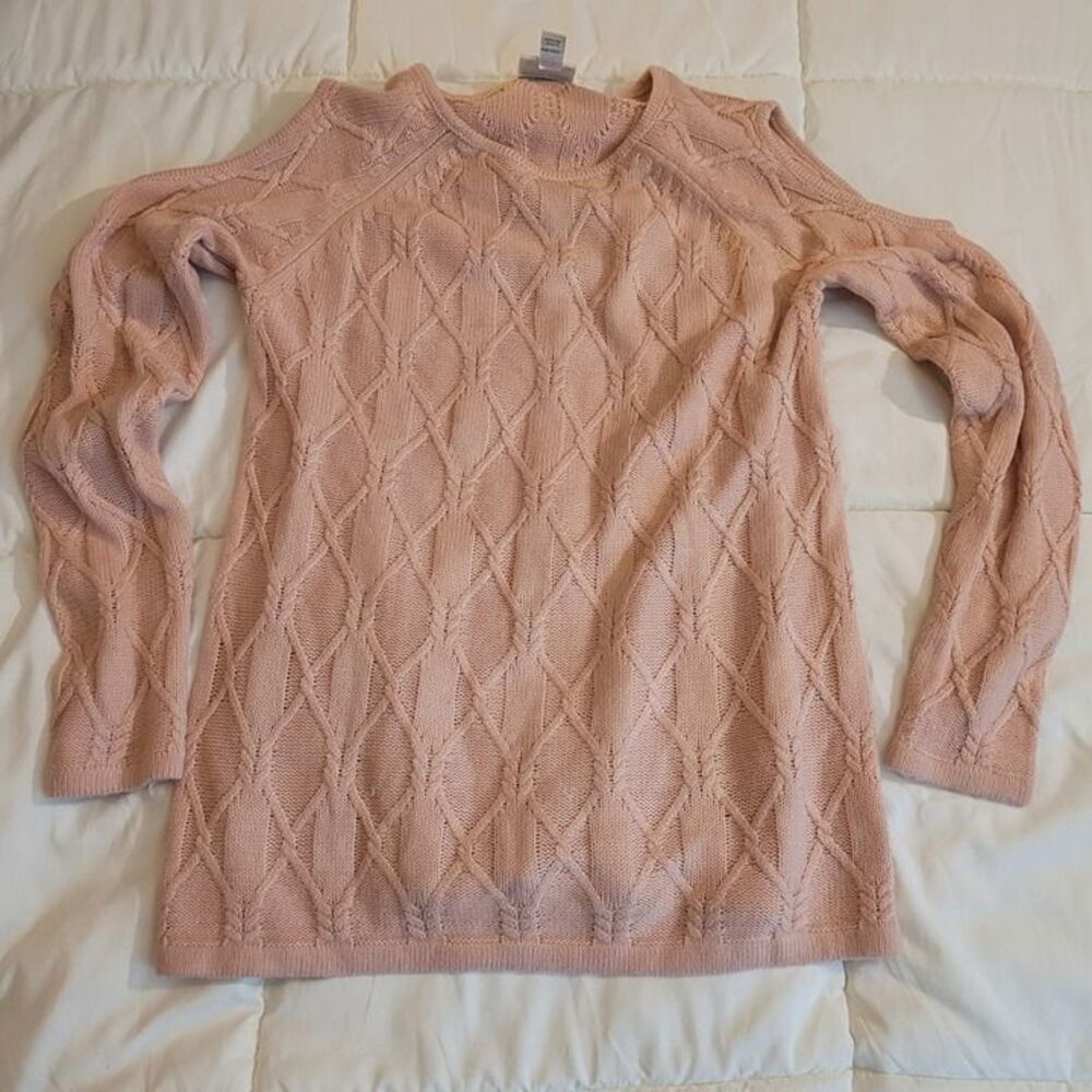 St. John's Bay Size Small Pink Cable Knit Sweater.. O-10
